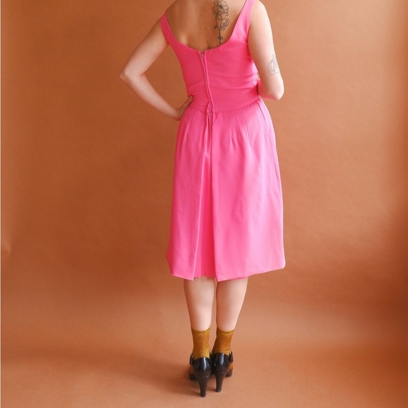 Vintage 60s Bubblegum Party Dress/ 1960s Low Back Sheath/ Size Small 25 - Picture 3 of 3